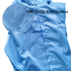 Tessuto repellente fluido del poliestere della sala pulita ESD di controllo statico con la banda del carbonio di 5mm