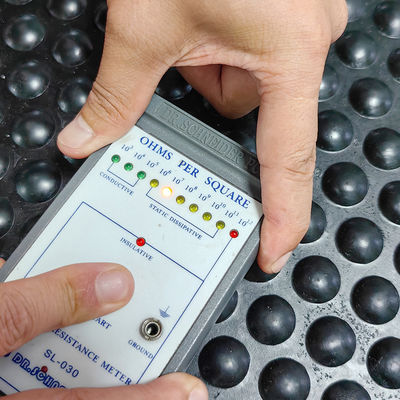 Matto anti-affaticamento in gomma nera ESD antistatico conico per sale pulite