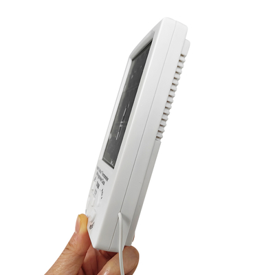 Termometro digitale con doppio display della temperatura