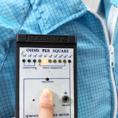 Giubbotto blu anti-statico di laboratorio 98% poliestere 2% tessuto in fibra di carbonio